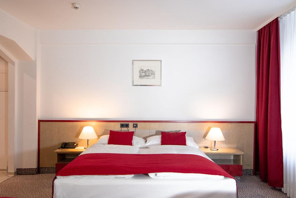 Leomar Hotel Ουλμ Εξωτερικό φωτογραφία