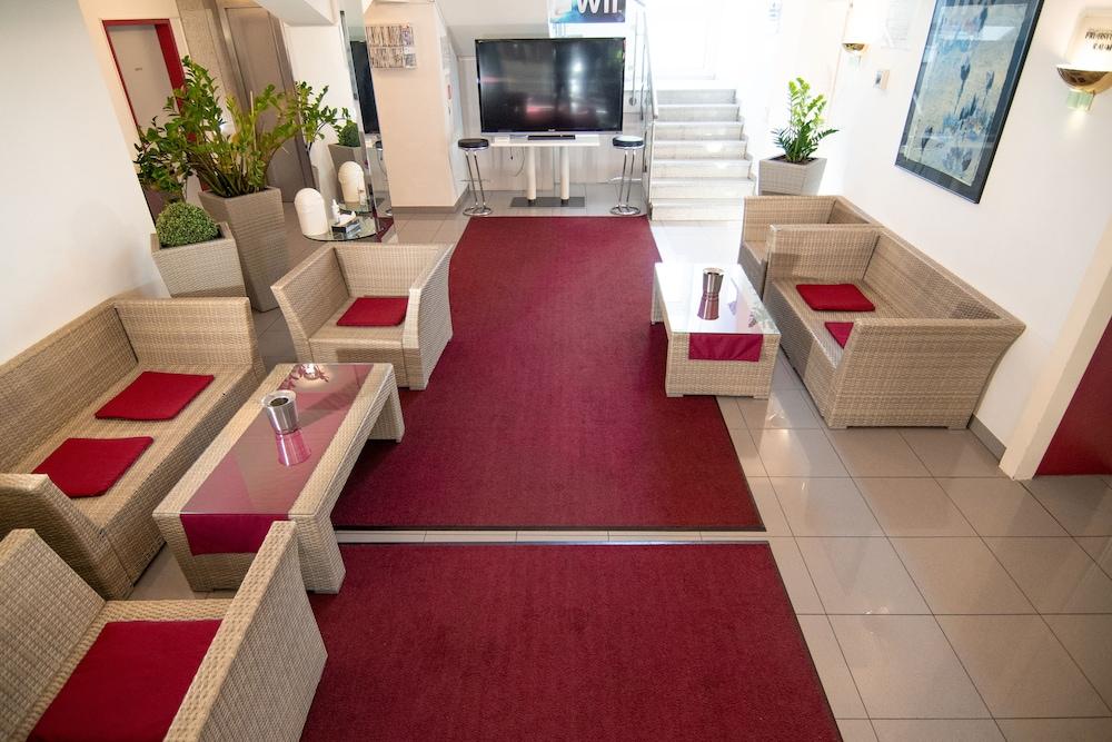Leomar Hotel Ουλμ Εξωτερικό φωτογραφία