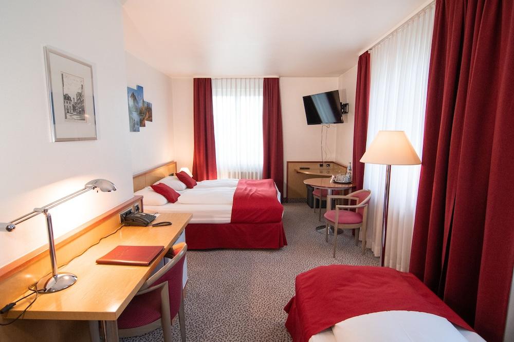 Leomar Hotel Ουλμ Εξωτερικό φωτογραφία